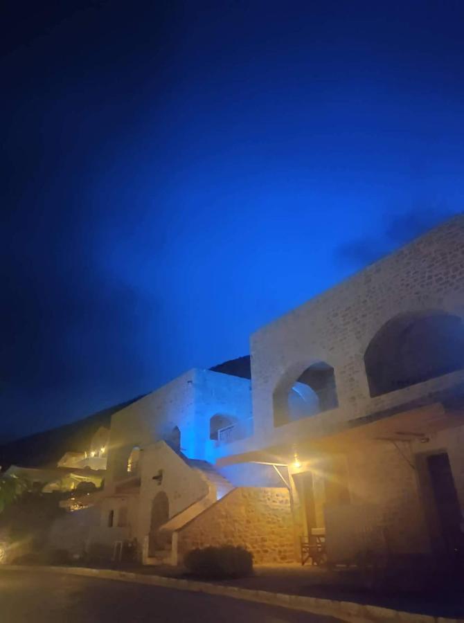 Mani Blue Studios Étilo Exterior foto